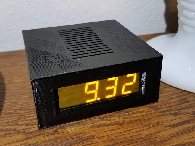 A WiFi-Connected Digital Clock with Temperature and Humidity 
